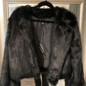 Faux Fur Cropped jacket
